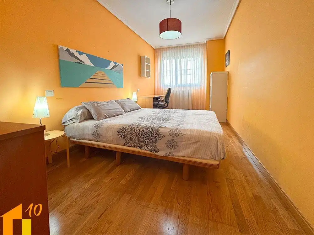 Schlafzimmer von Wohnungen zum Verkauf in Burgos mit Heizung, Abstellraum und Möbliert