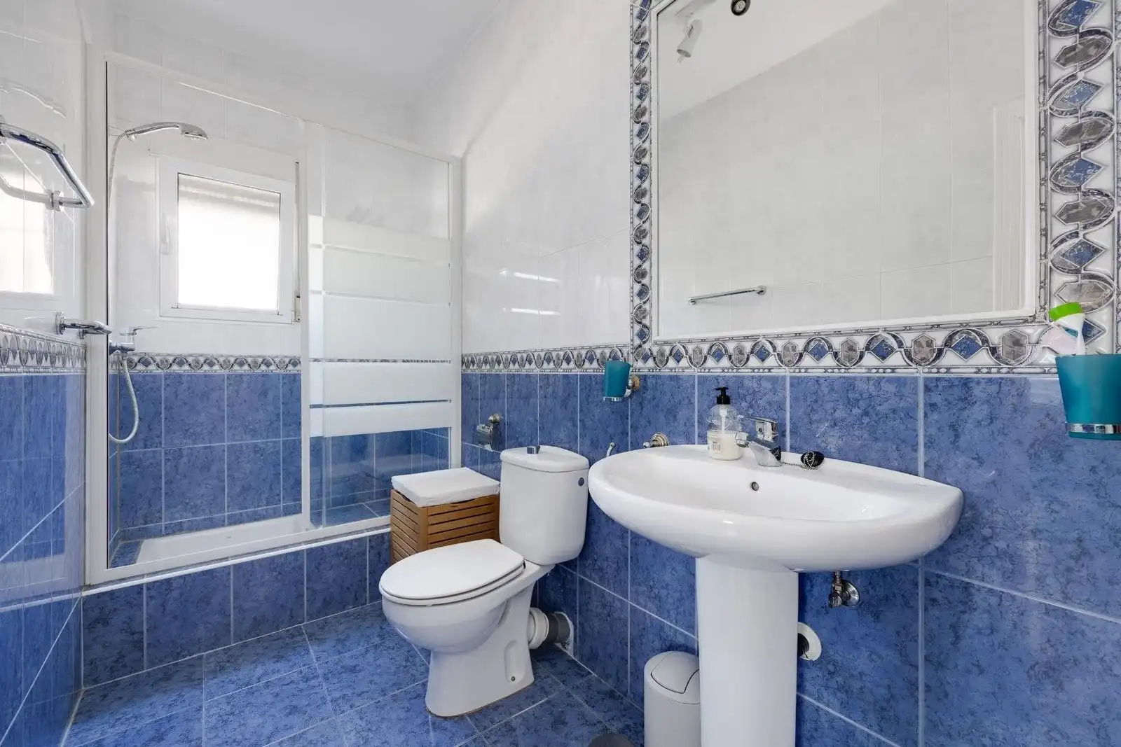 Baño de Casa o chalet en venta en Orihuela con Jardín privado, Terraza y Piscina