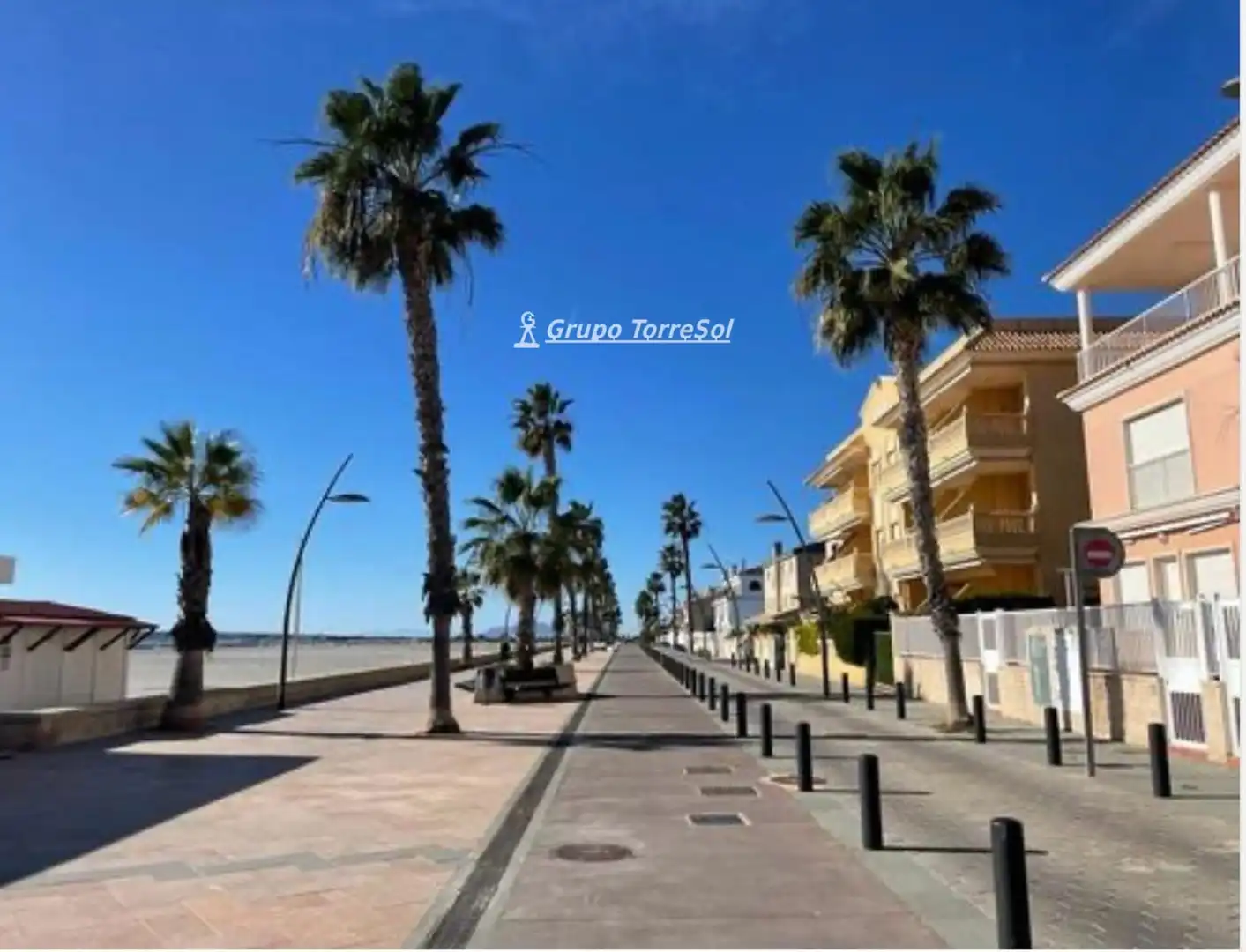 Vista exterior de Pis en venda en Santa Pola amb Aire condicionat, Calefacció i Terrassa