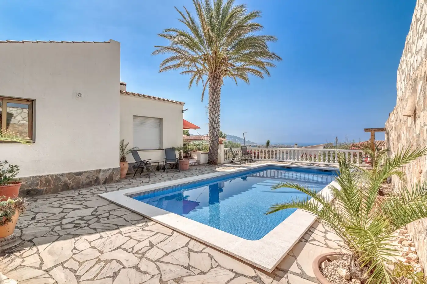 Piscina de Casa o xalet en venda en Roses amb Aire condicionat, Calefacció i Jardí privat
