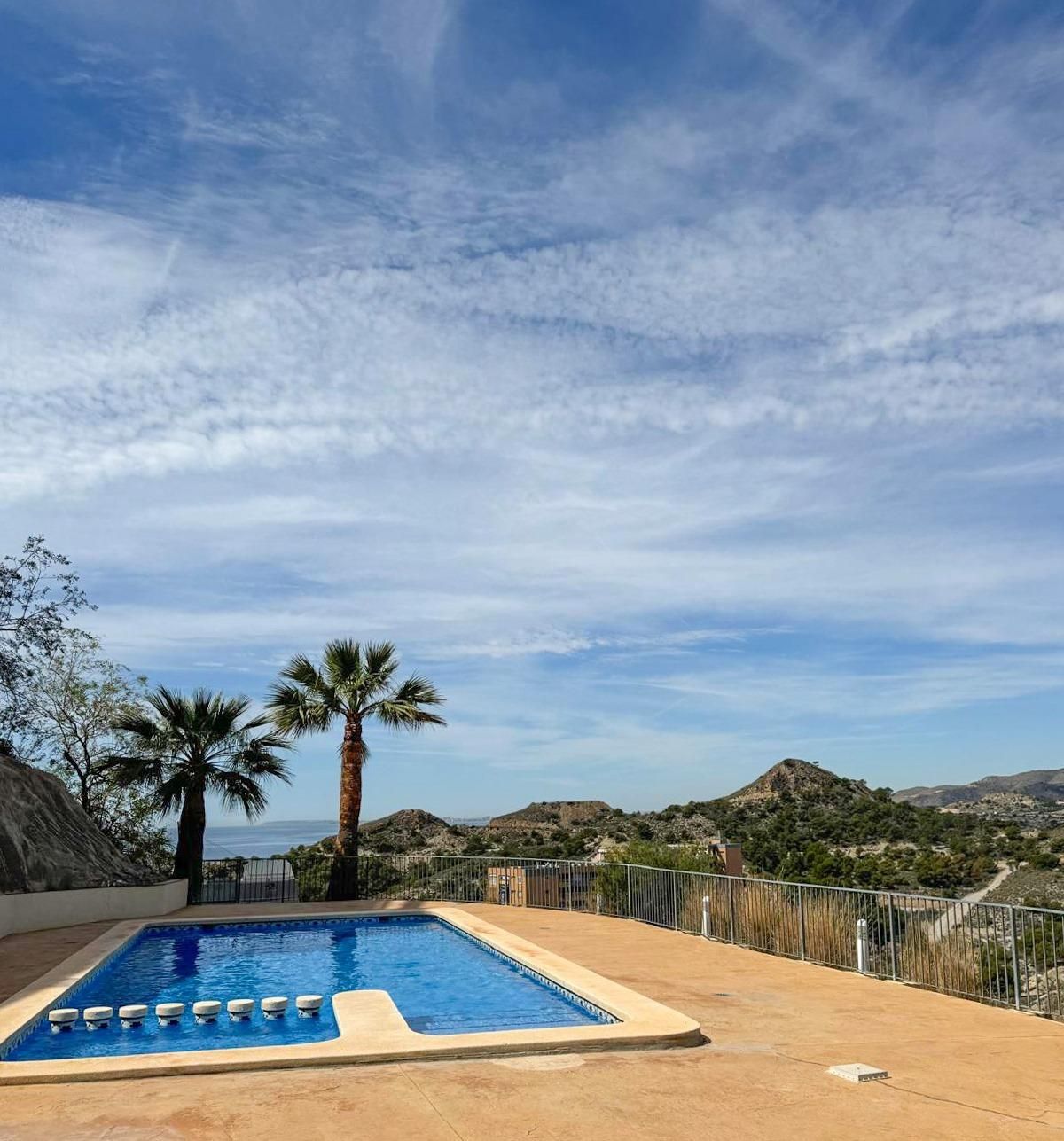 Exterior view of Duplex to rent in Villajoyosa / La Vila Joiosa  with Air Conditioner, Heating and Terrace