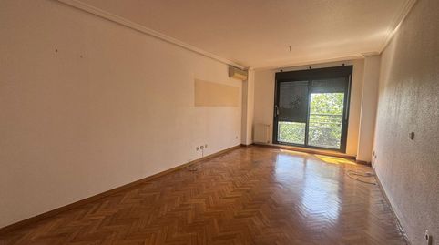 Foto 3 de Piso en venta en Pueblo Nuevo, Madrid Capital