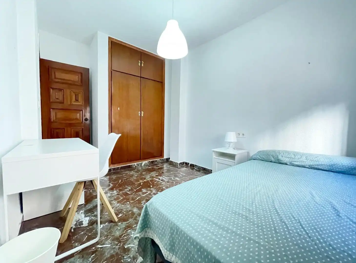 Schlafzimmer von Wohnung zur Miete in Granada mit Möbliert