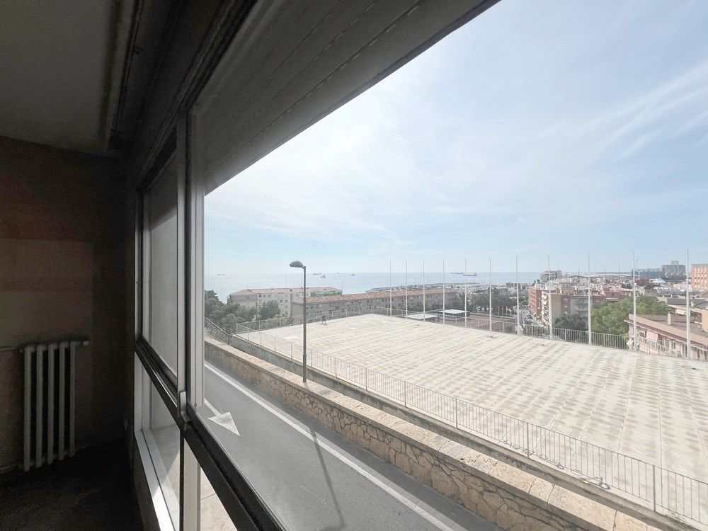 Vista exterior de Pis en venda en  Tarragona Capital amb Calefacció, Terrassa i Balcó