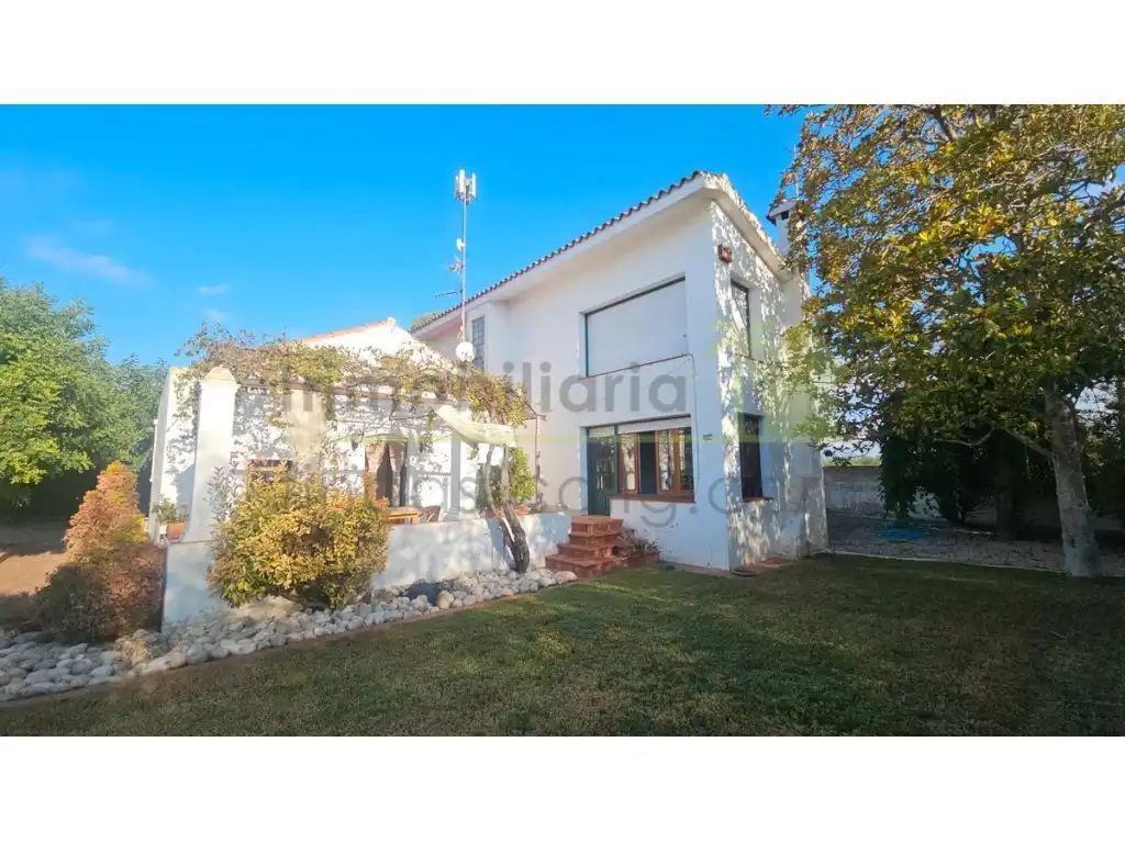Vista exterior de Casa o xalet en venda en Vinaròs amb Calefacció, Jardí privat i Terrassa