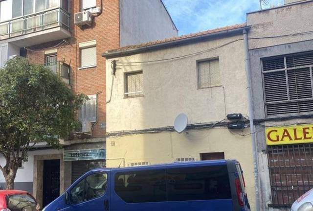 Piso en Venta en Calle Peironcely, 30 en Entrevías