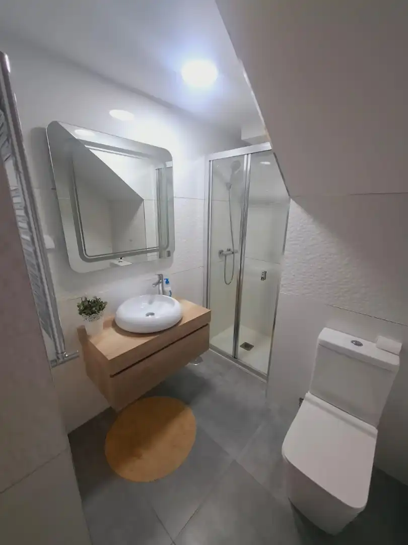Bathroom of Detached homes for rent in Villaviciosa de Odón  with Air Conditioner, Heating and Private garden