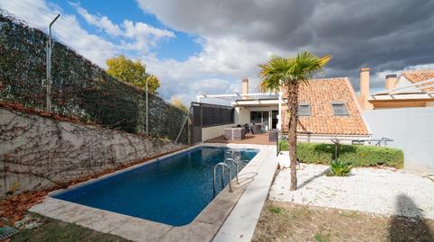 Foto 2 de Casa o chalet en venta en Calle Parque Güell, Nuevo Aranjuez - Ciudad de las Artes, Aranjuez