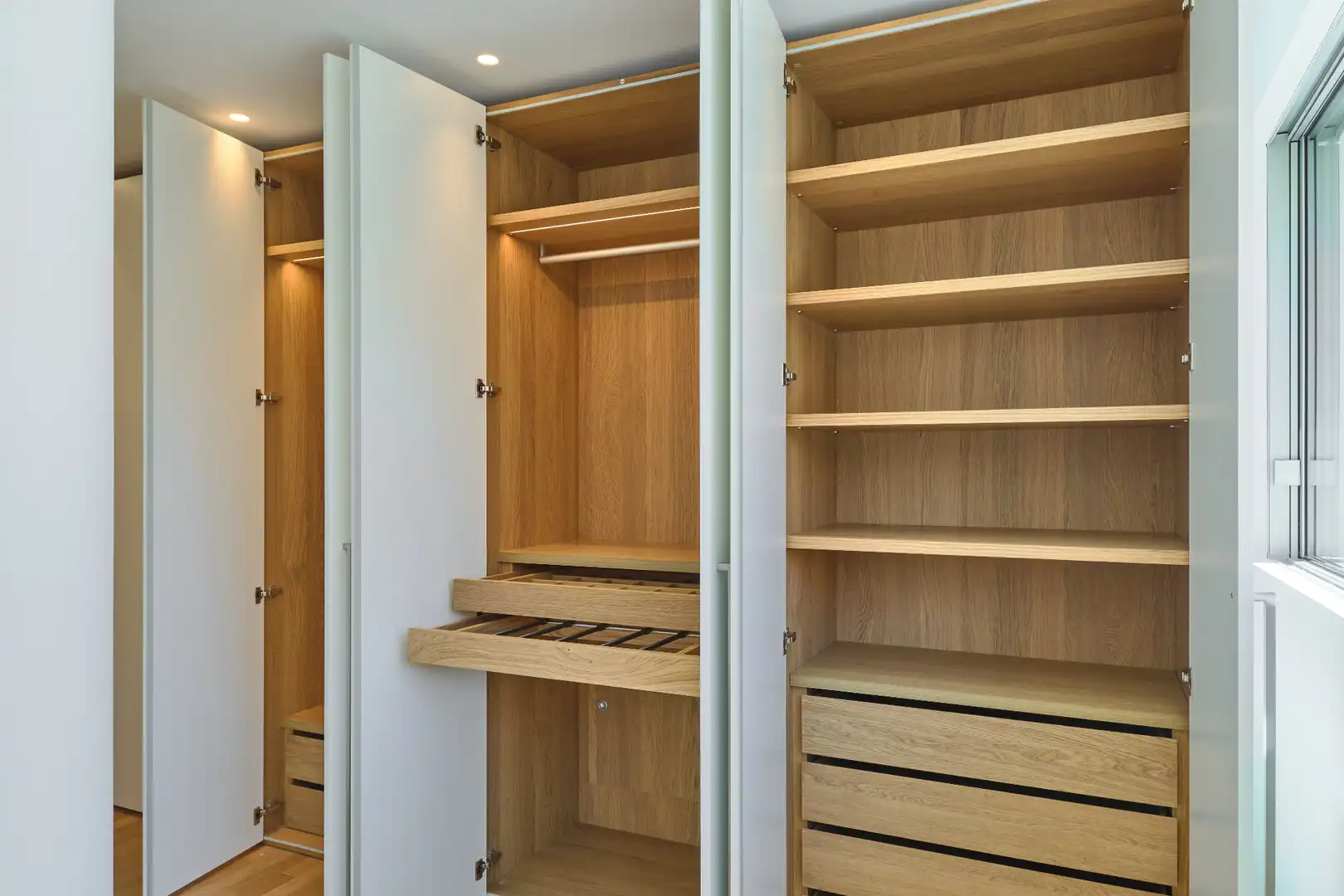 Flat for rent in Calle de Javier Ferrero, 13, Ciudad Jardín