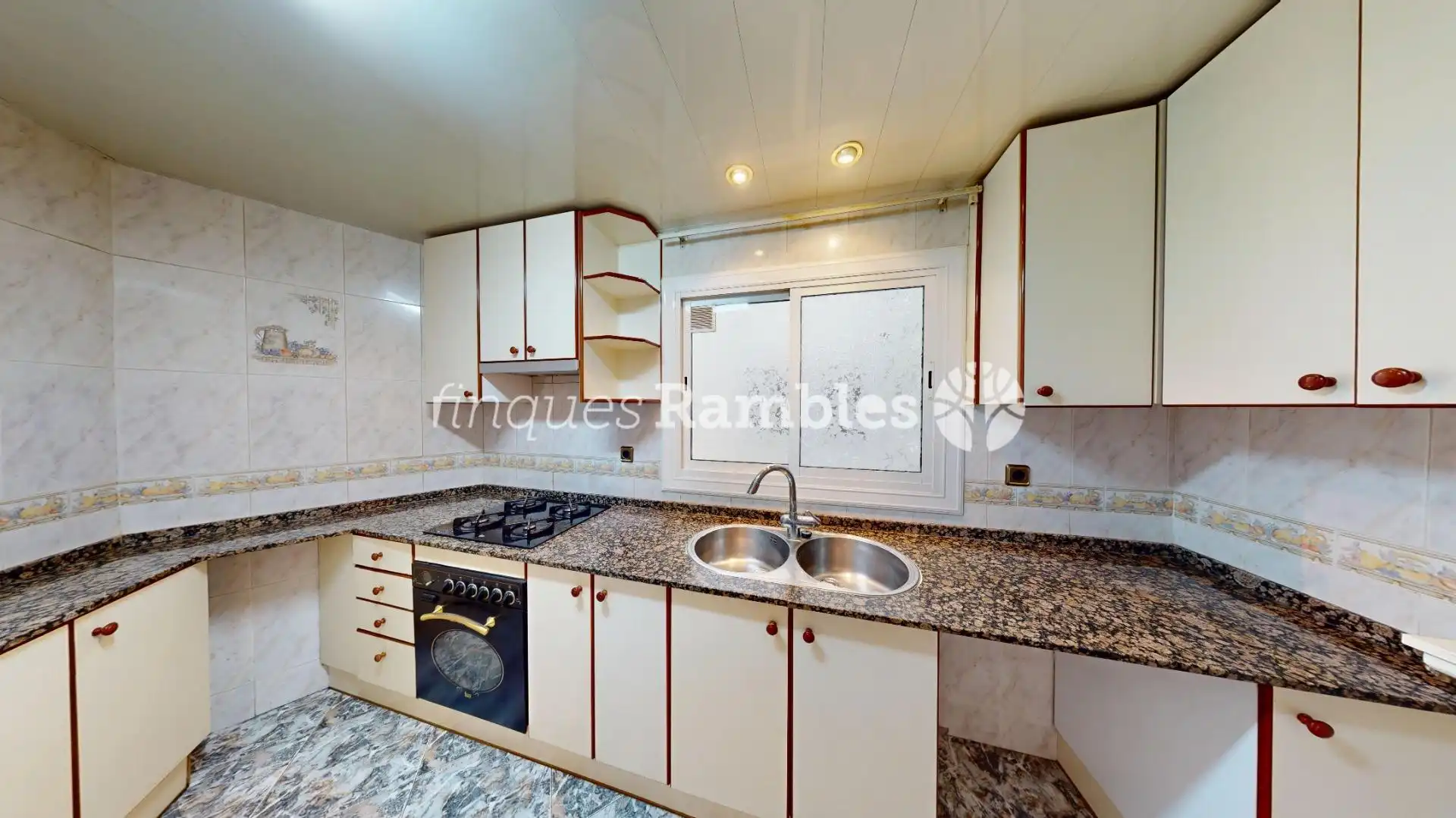 Kitchen of Flat for sale in Igualada  with Heating and Balcony