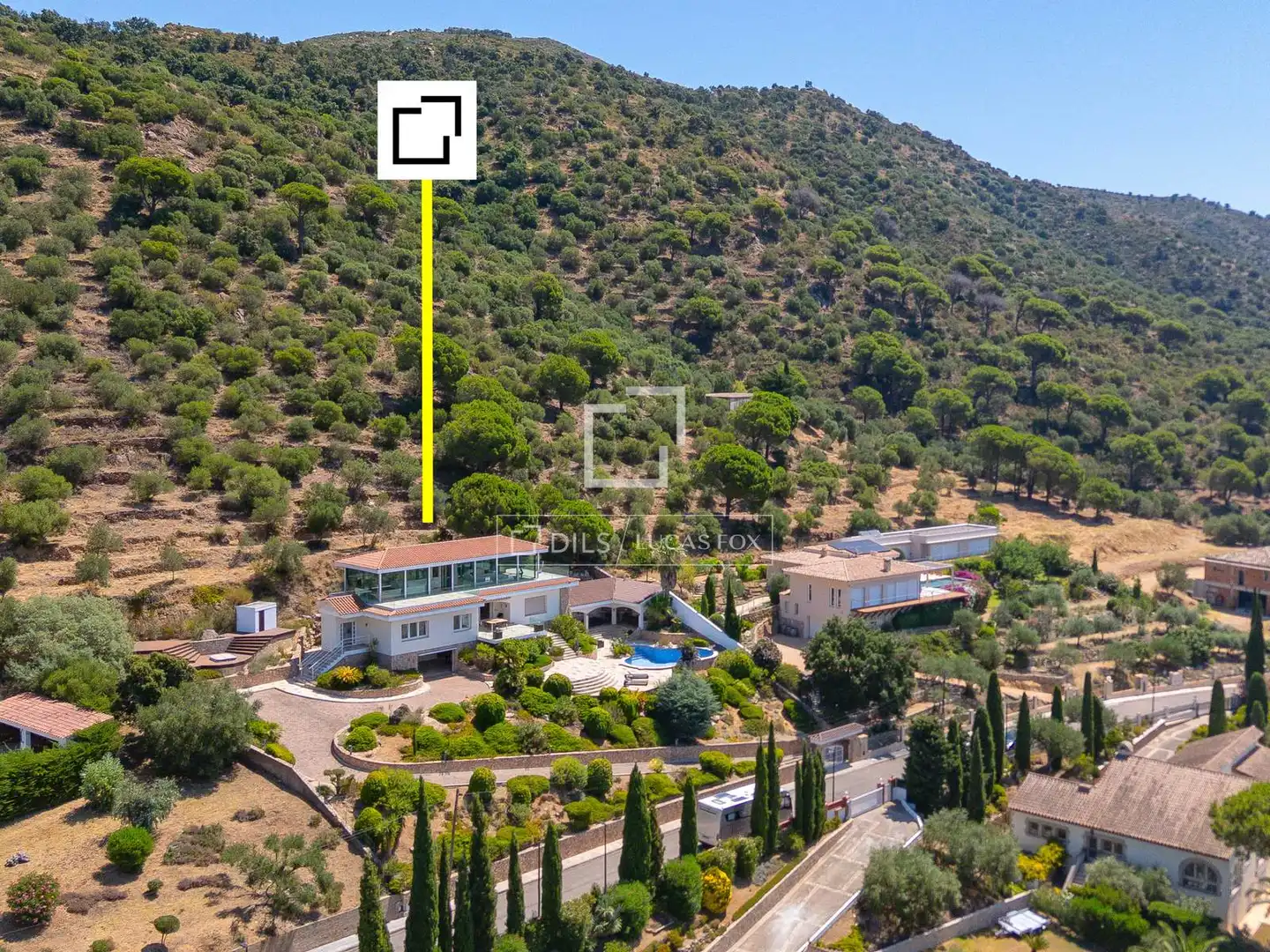 Vista exterior de Casa o xalet en venda en Pau amb Aire condicionat, Calefacció i Jardí privat