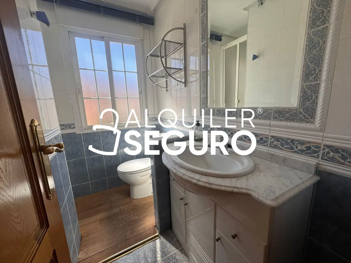 Bany de Casa o xalet de lloguer en Madrid amb Aire condicionat, Calefacció i Terrassa