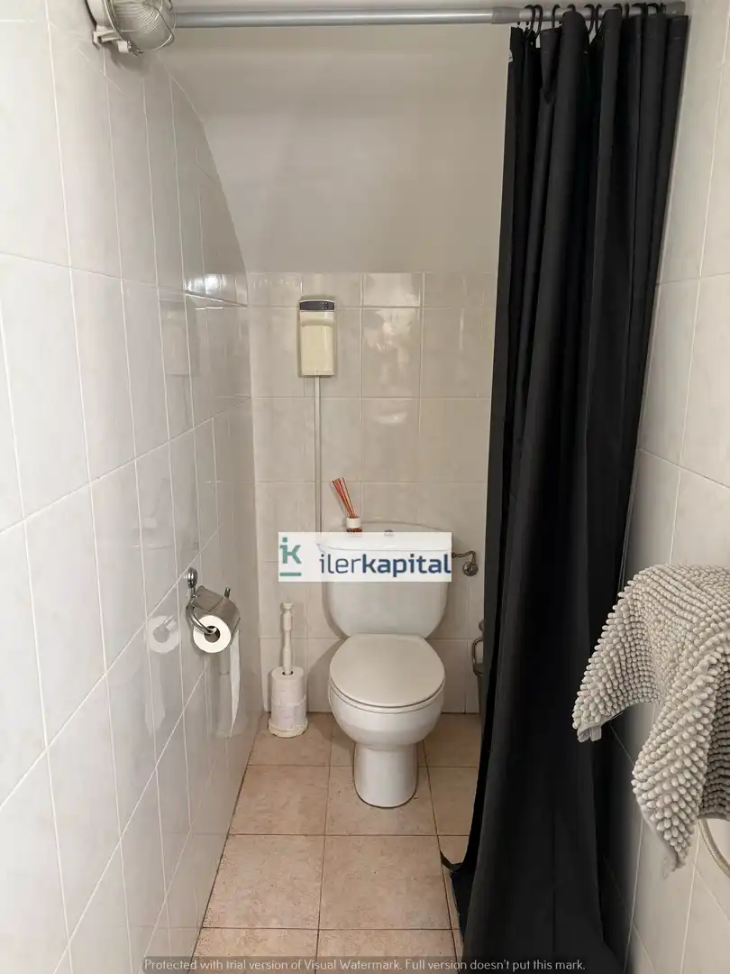 Badezimmer von Einfamilien-Reihenhaus zum Verkauf in Castelldans mit Abstellraum