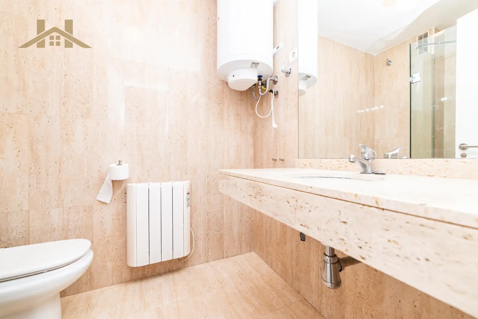Baño de Piso en venta en San Lorenzo de El Escorial con Calefacción, Amueblado y Balcón