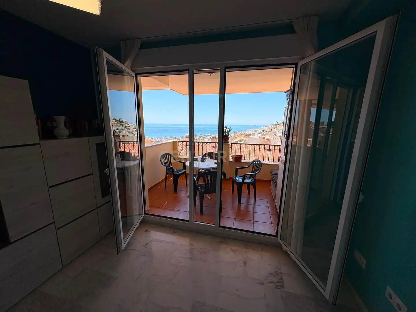 Terraza de Apartamento de alquiler en Benalmádena con Horno y Piscina comunitaria