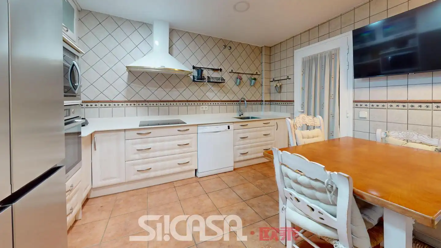 Cocina de Casa adosada en venta en Parla con Aire acondicionado, Calefacción y Terraza