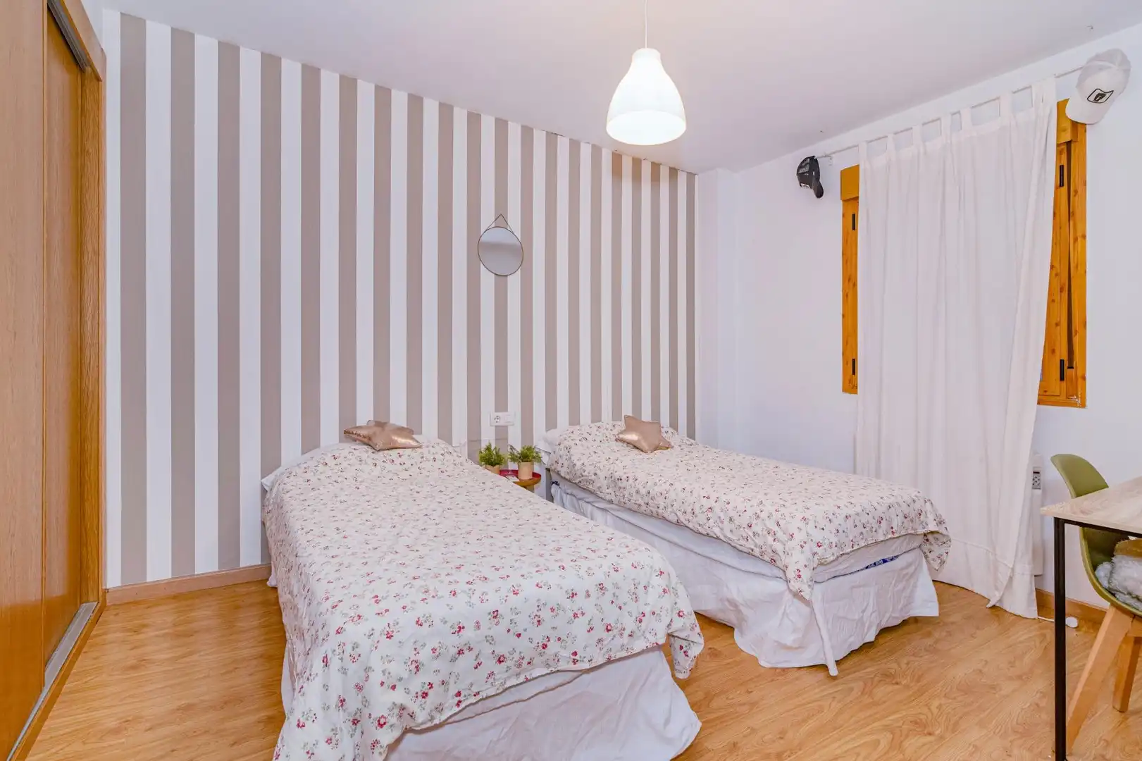 Schlafzimmer von Maisonette zum Verkauf in Granada mit Klimaanlage, Heizung und Möbliert