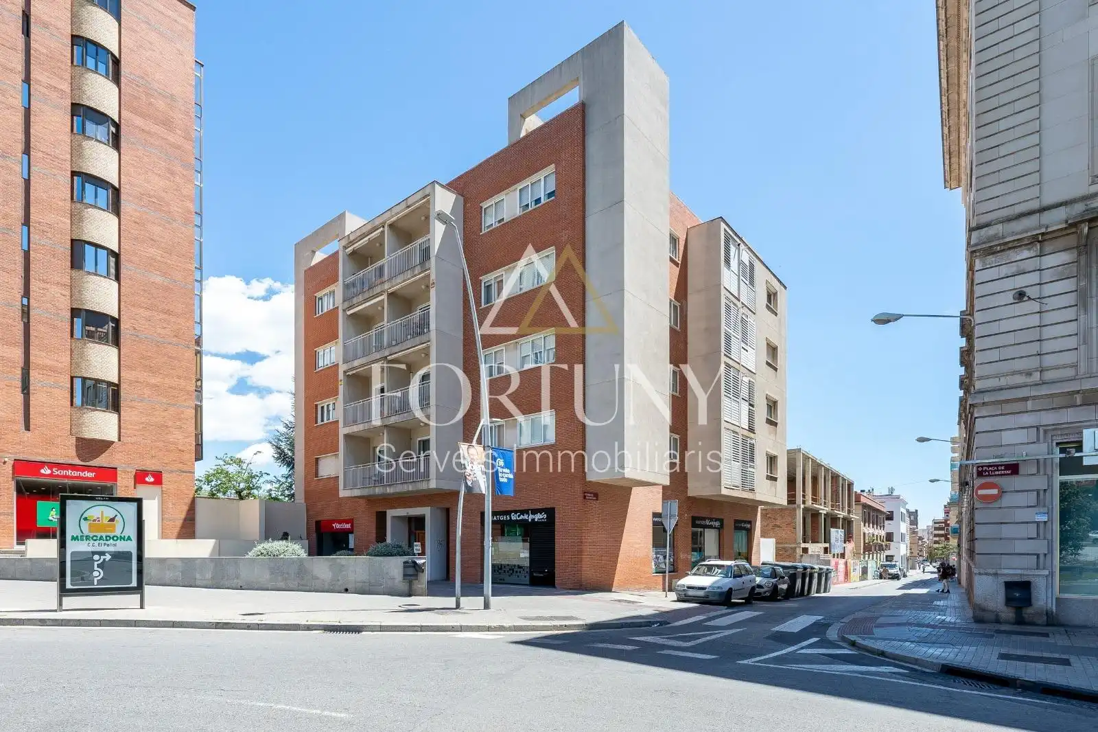 Pis amb terrassa en venda a Carrer DR ROBERT 65