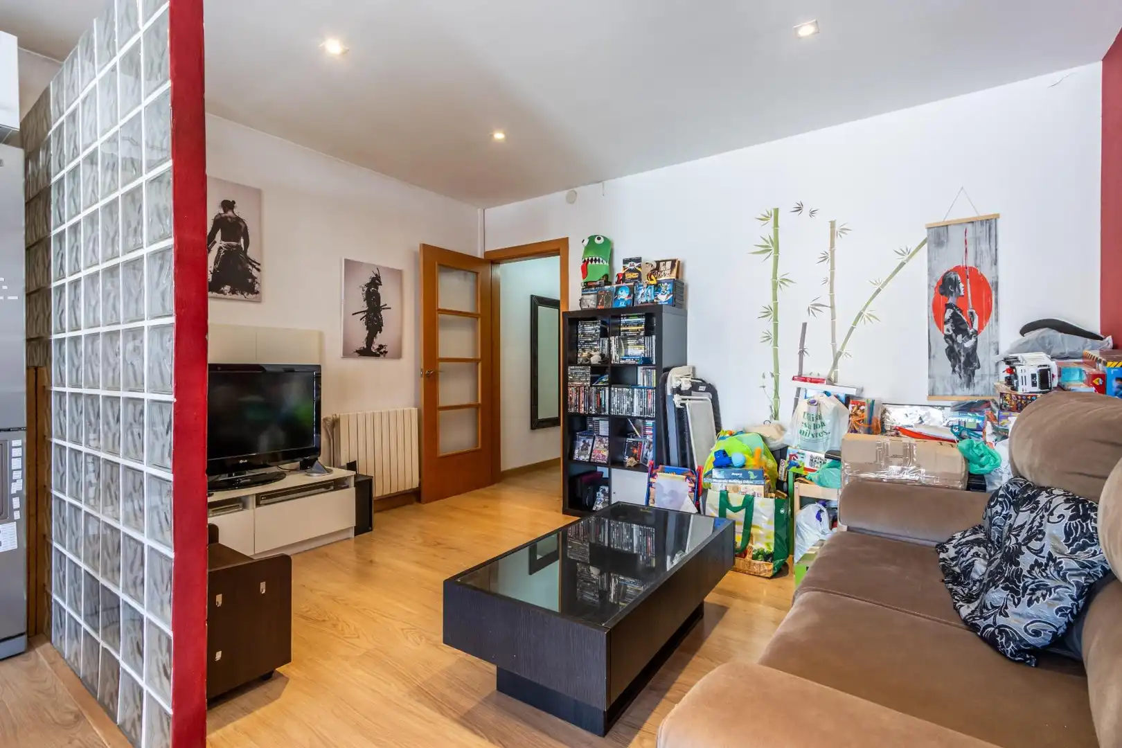 Sala de estar de Casa adosada en venta en Sentmenat con Aire acondicionado, Calefacción y Terraza