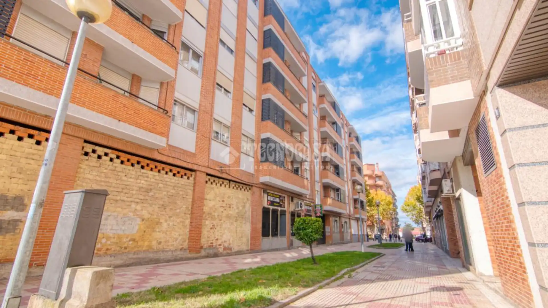 Exterior view of Flat for sale in Salamanca Capital