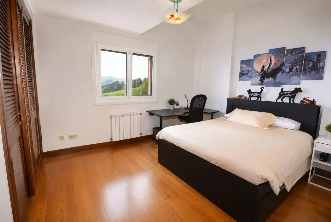 Habitación de Casa o chalet en venta en Donostia - San Sebastián  con Calefacción