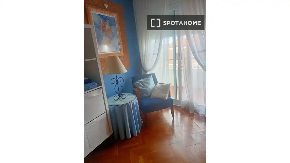 Bedroom of Flat for share in Abrera  with Air Conditioner, Heating and Furnished