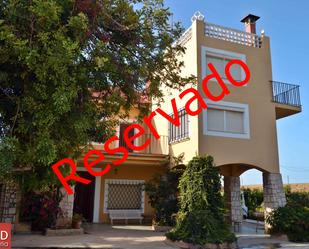 House or chalet to rent in Silla