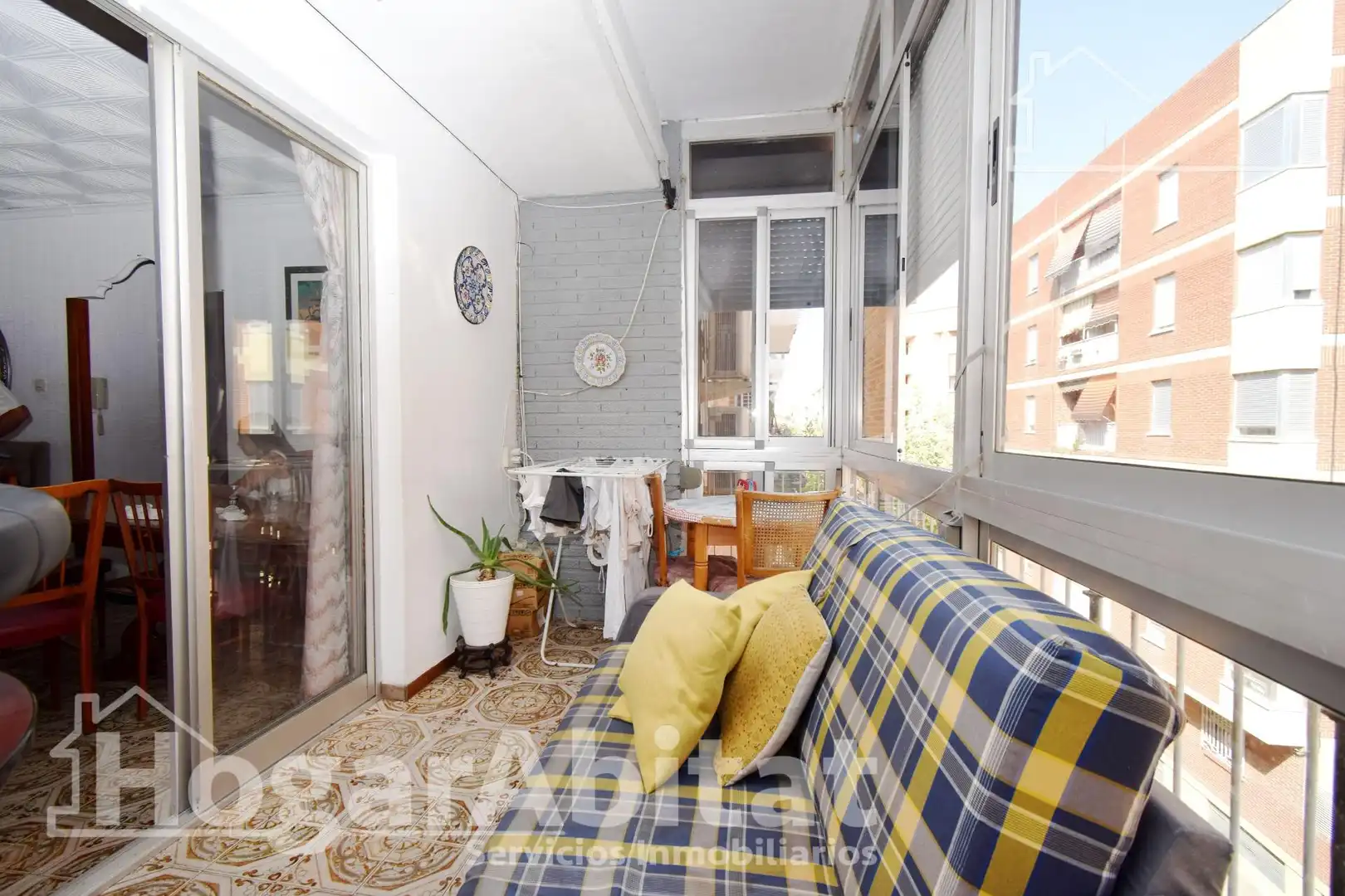 Dormitori de Pis en venda en Torrent amb Aire condicionat, Terrassa i Balcó