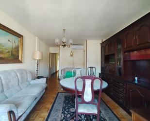 Sala d'estar de Pis en venda en Valladolid Capital amb Aire condicionat i Calefacció