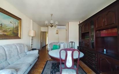 Living room of Flat for sale in Valladolid Capital  with Air Conditioner and Heating