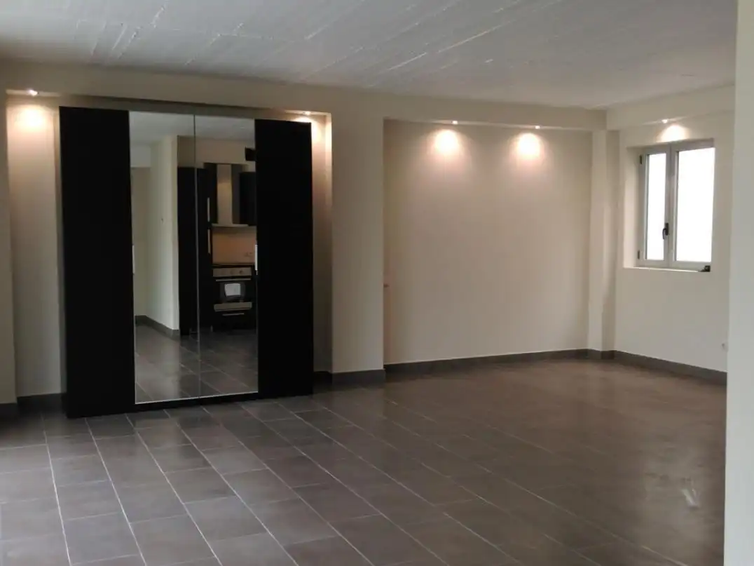 Wohnung mit Aufzug zur Miete in Pere IV 346