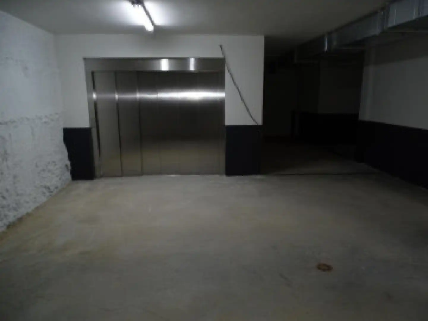 Parkplatz von Garage zum Verkauf in  Logroño