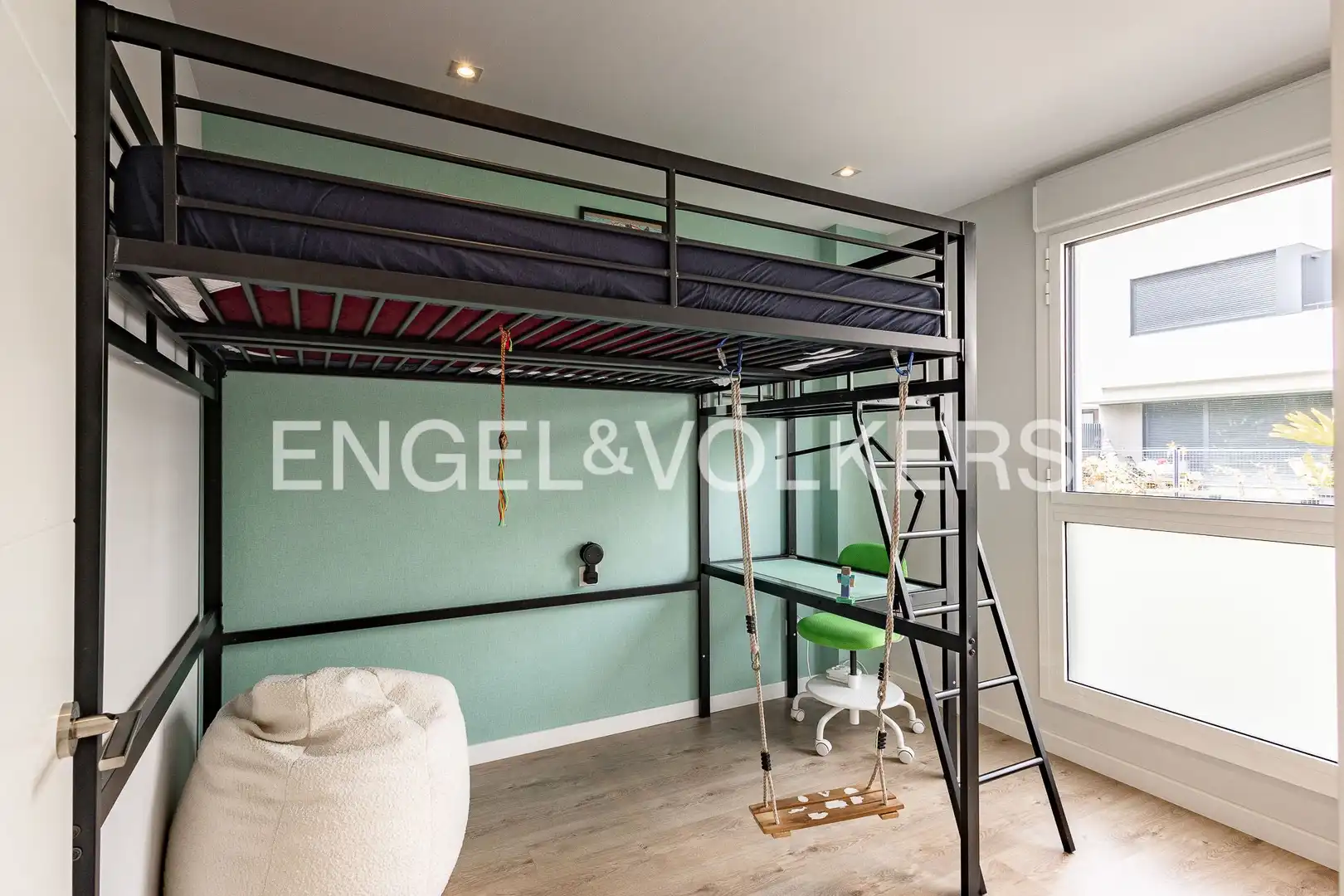 Schlafzimmer von Einfamilien-Reihenhaus zur Miete in Esplugues de Llobregat mit Klimaanlage, Heizung und Parkett
