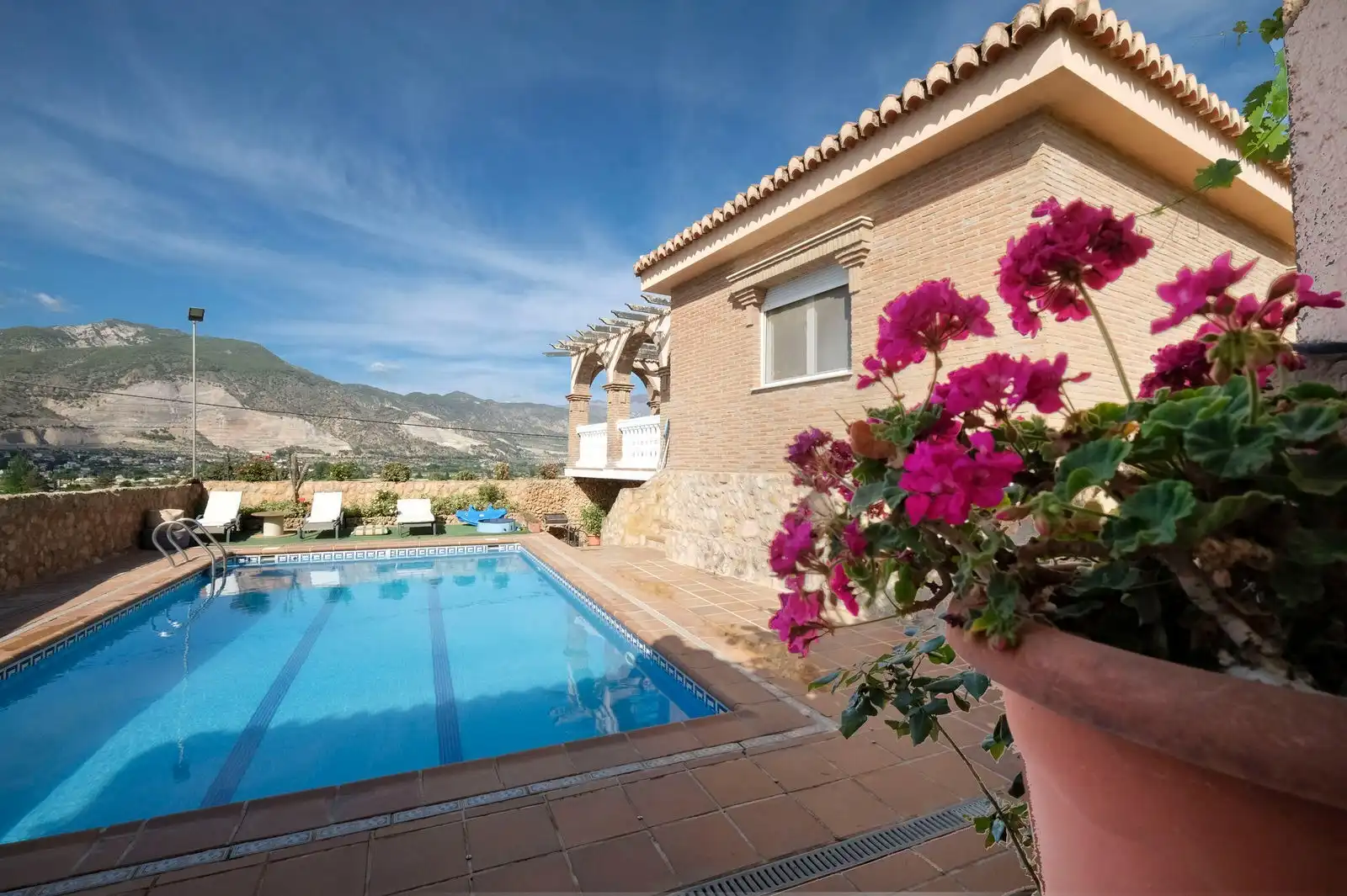 Xalet amb piscina en venda a CAMINO VIEJO DE MOTRIL