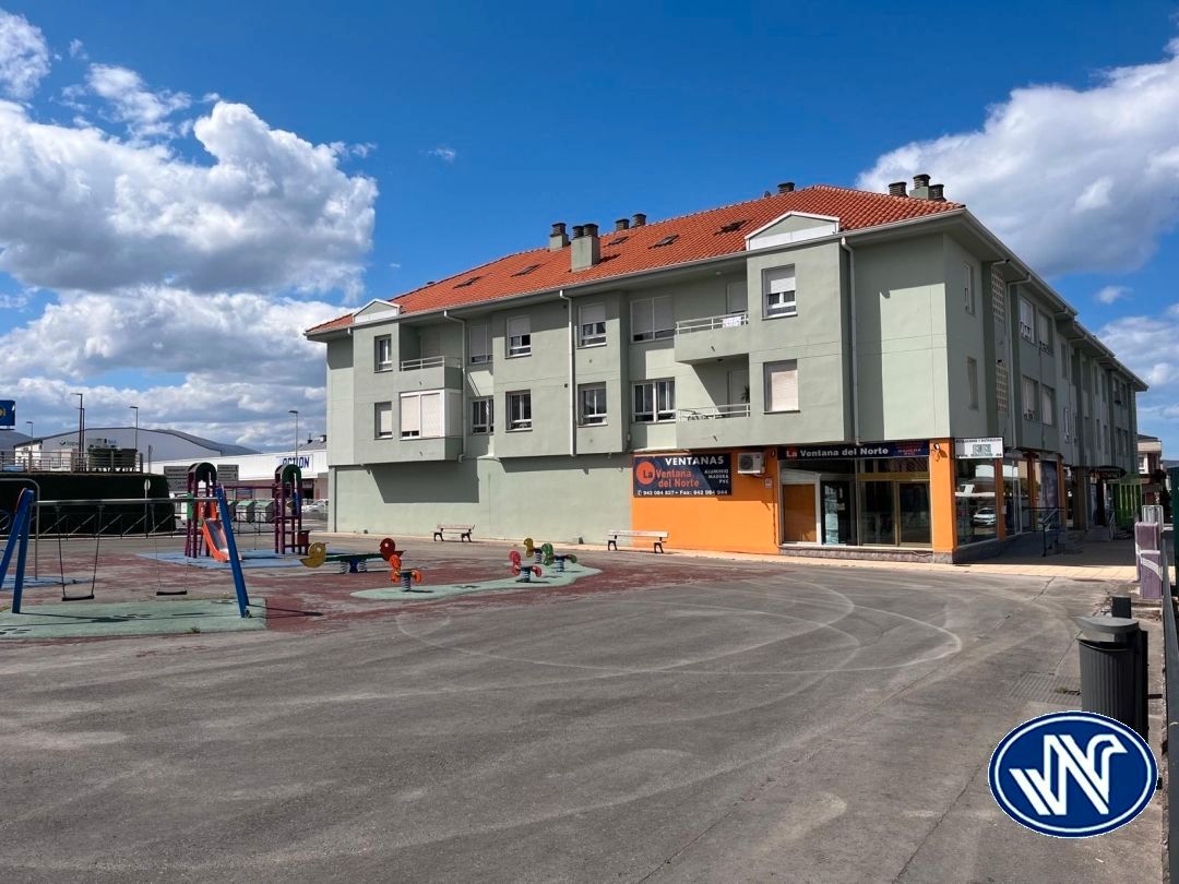 Vista exterior de Garatge en venda en Torrelavega 