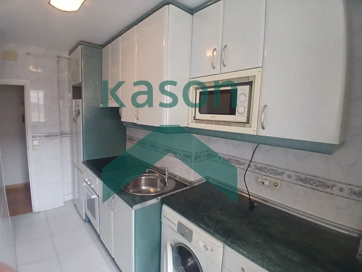 Kitchen of Flat for sale in Madrid  with Heating, Terrace and Furnished