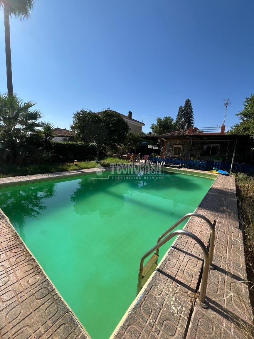 Swimming pool of Residential for sale in La Rinconada