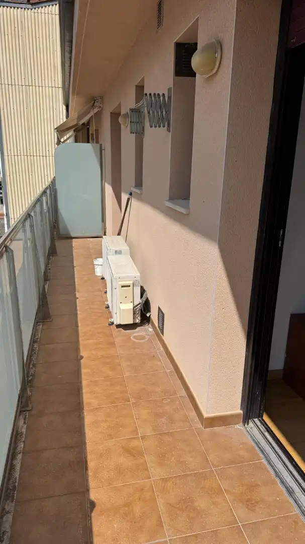 Dúplex de alquiler en Carrer Joaquim Botet i Sisó, 28, Montilivi