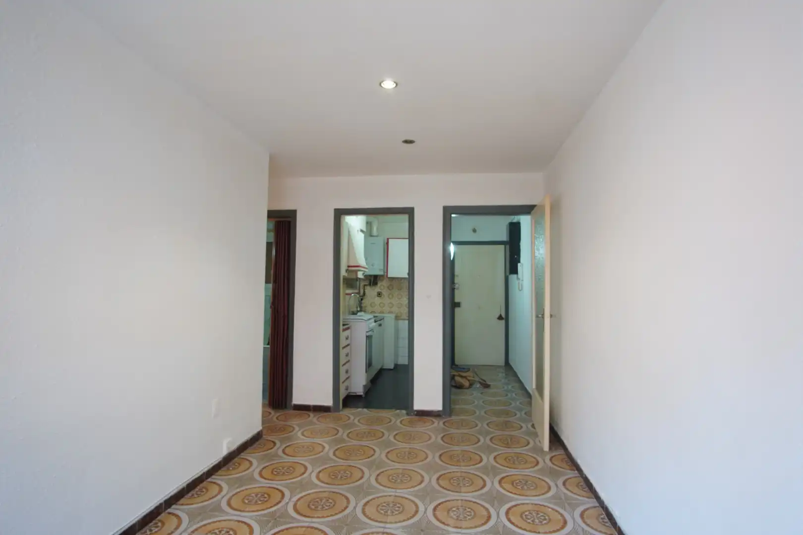 Wohnung mit Terrasse zum Verkauf in Carrer de Flix, imagen 2