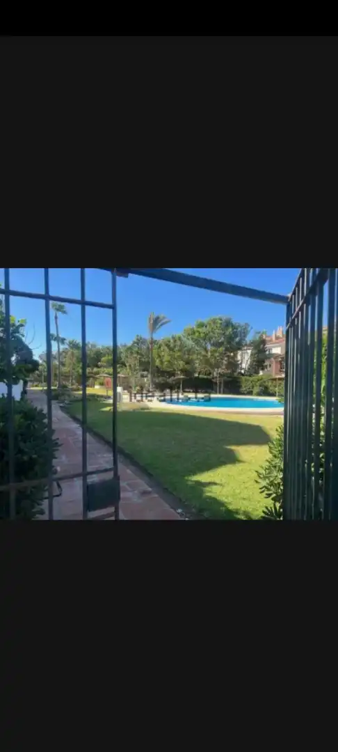 Chalet en venta en Urbanizacion Marina de Casares