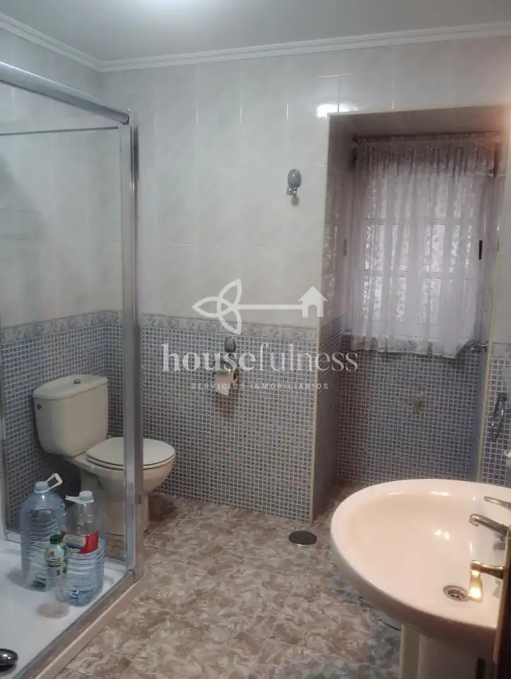 Baño de Casa adosada en venta en Ares con Calefacción, Terraza y Trastero
