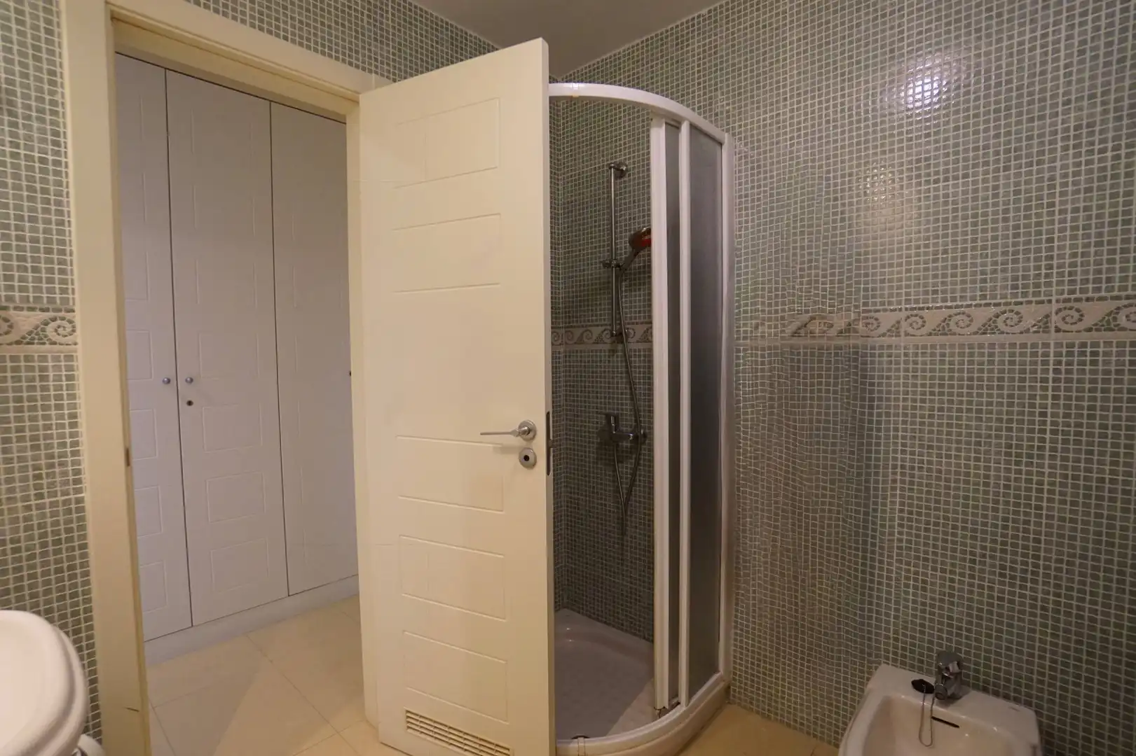 Baño de Piso de alquiler en Las Palmas de Gran Canaria con Jardín privado, Trastero y Amueblado