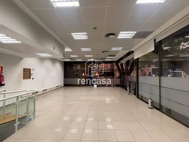 Local comercial en venda a Calle General Britos