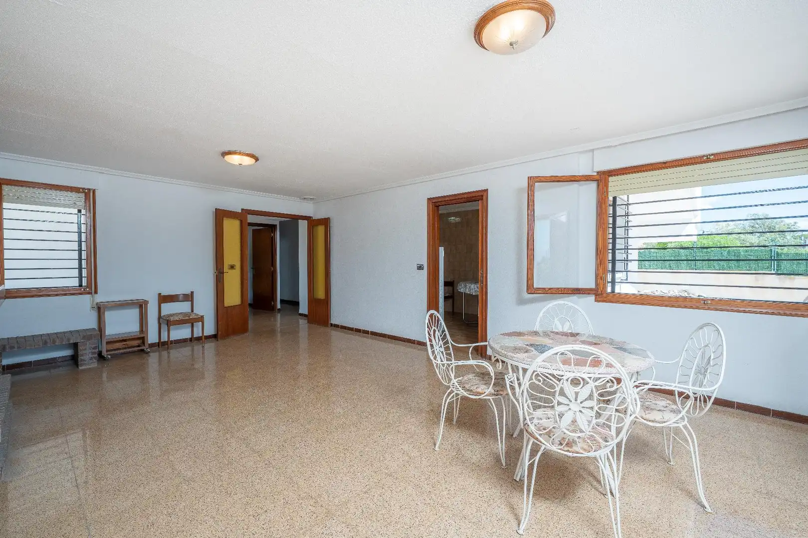 Menjador de Casa o xalet en venda en Elche / Elx amb Jardí privat, Terrassa i Piscina