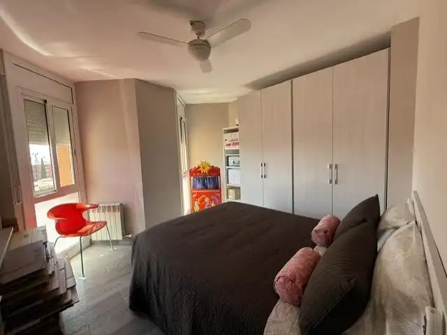 Habitación de Piso en venta en Sabadell con Calefacción y Terraza