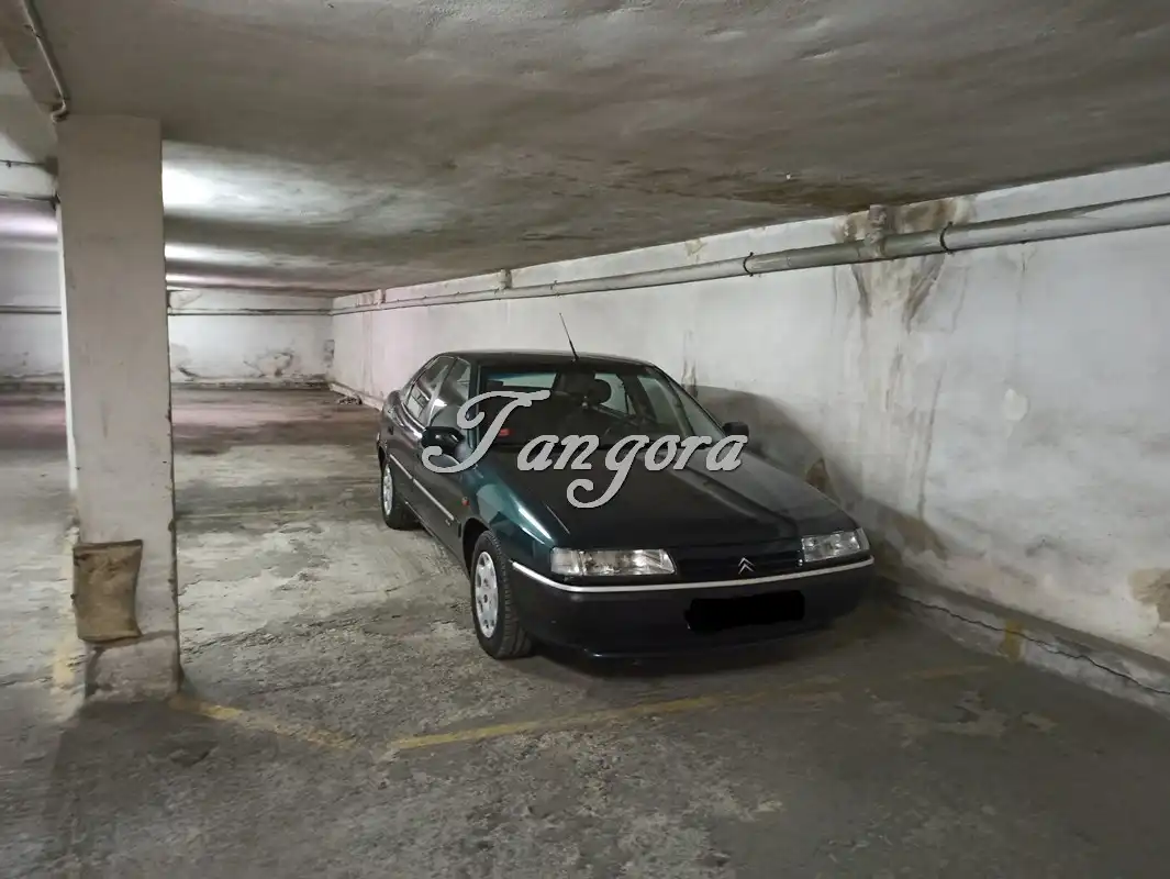 Parkplatz von Garage zur Miete in Getxo 