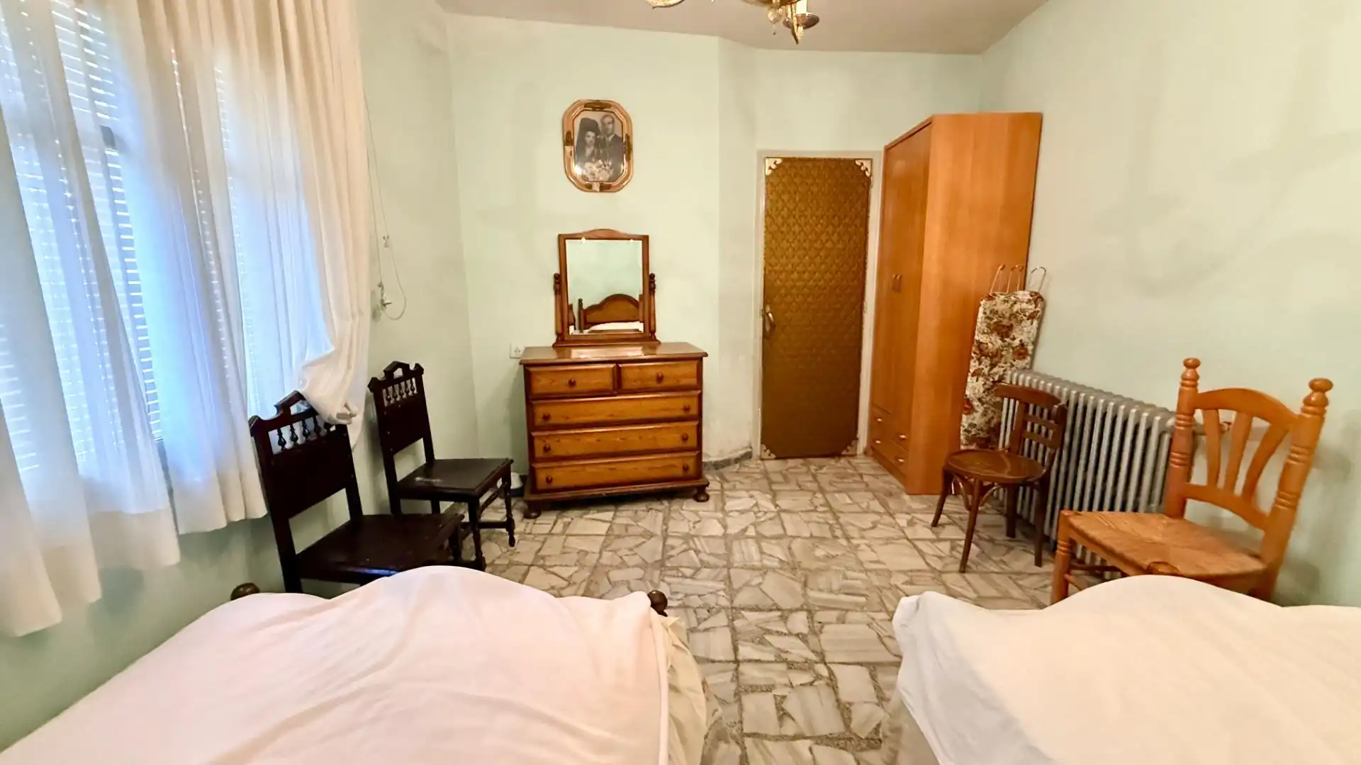 Dormitori de Casa o xalet en venda en Olombrada amb Moblat i Balcó