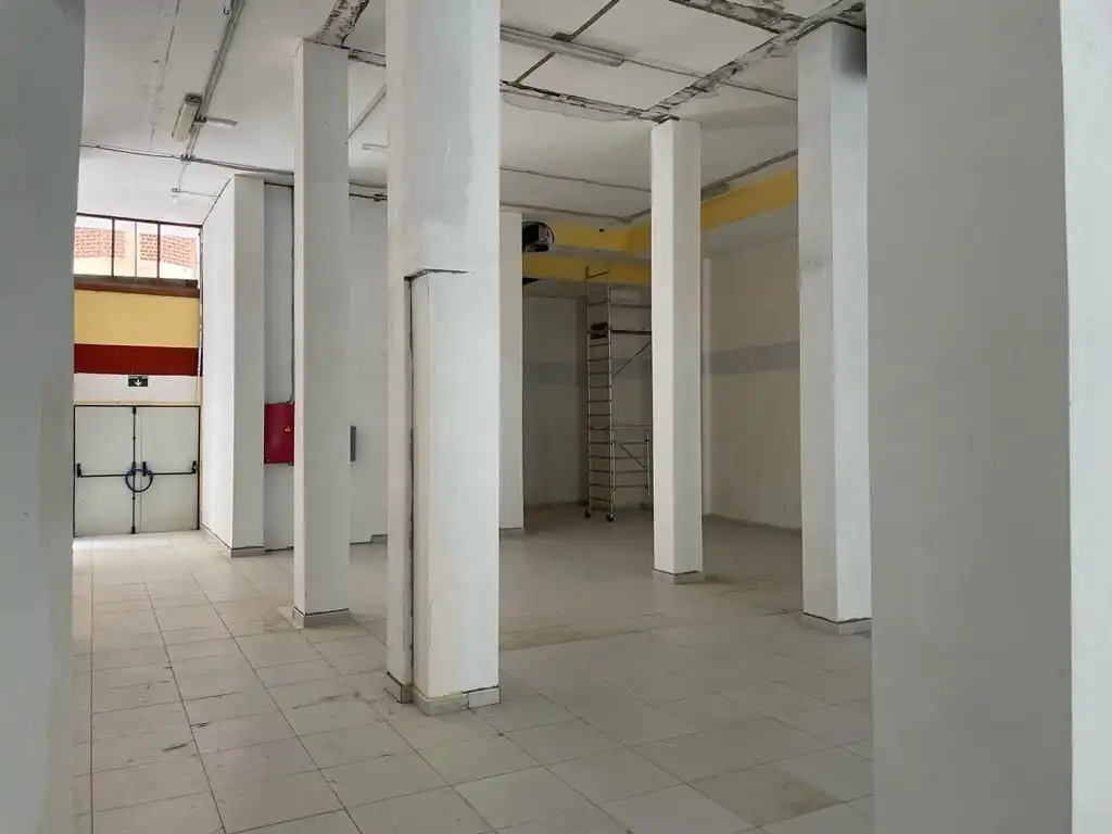 Gewerbefläche zur Miete in Avenida José Mesa y López, imagen 15