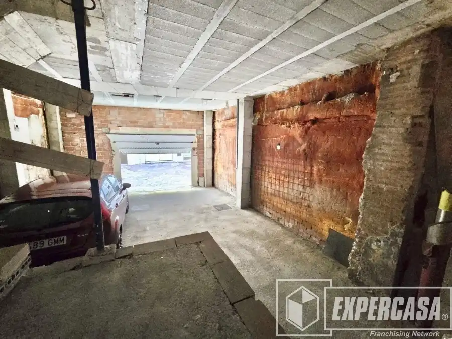 Casa aparellada en venda a Casc Urbà, imagen 8