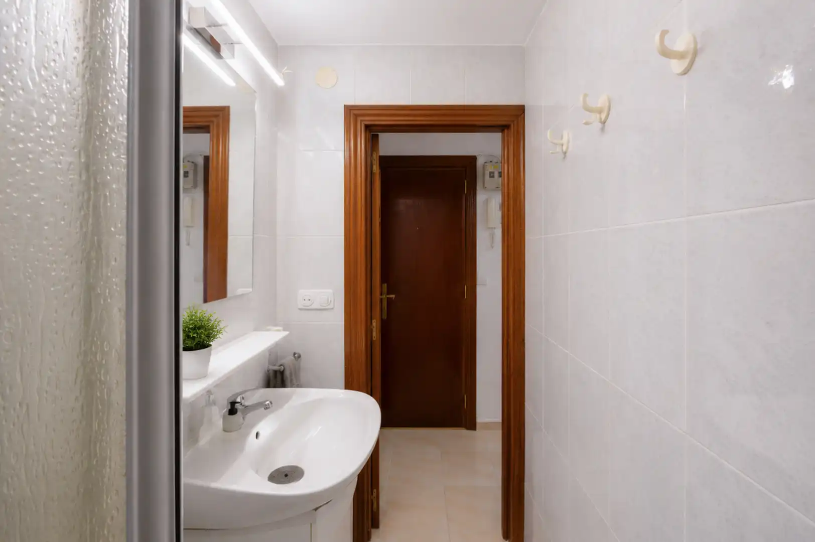 Badezimmer von Wohnung zum Verkauf in Madrid mit Klimaanlage, Heizung und Terrasse